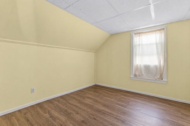 96 Pierce St, New Bedford, MA 02740