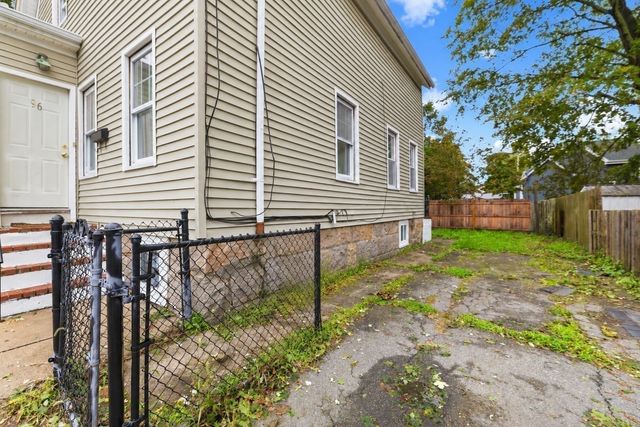 96 Pierce St, New Bedford, MA 02740