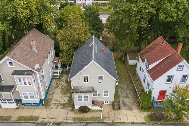 96 Pierce St, New Bedford, MA 02740