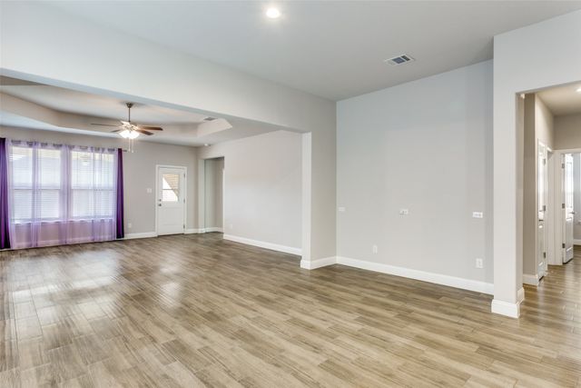 1302 Axis Deer Road, Arlington, TX 76002