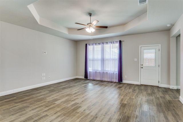 1302 Axis Deer Road, Arlington, TX 76002