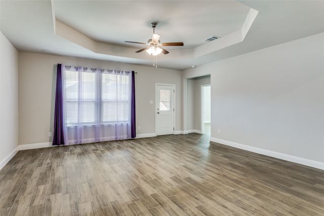 1302 Axis Deer Road, Arlington, TX 76002