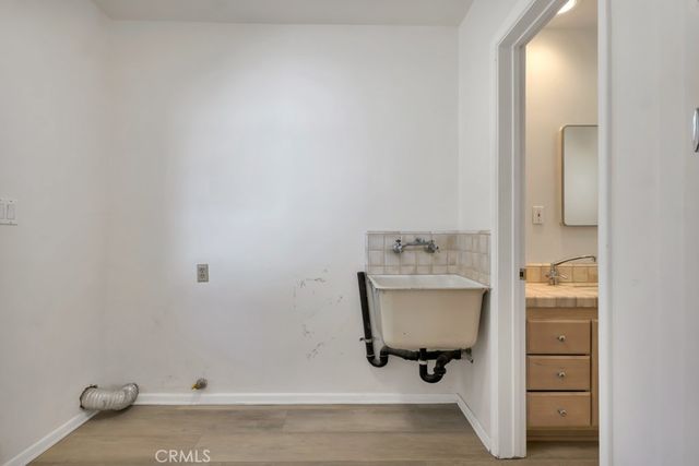 9731 Rathburn, Northridge, CA 91325