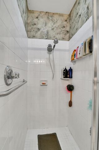 8072 Key West Lane, Boynton Beach, FL 33472