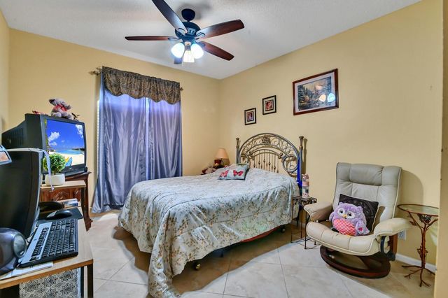 8072 Key West Lane, Boynton Beach, FL 33472