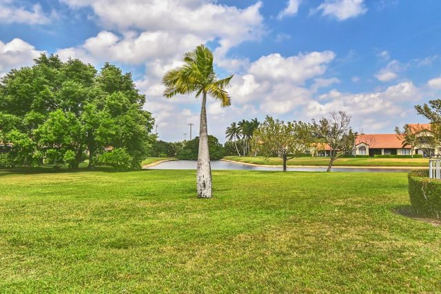 8072 Key West Lane, Boynton Beach, FL 33472