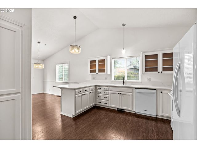 432 TAZ Ln, Eugene, OR 97404