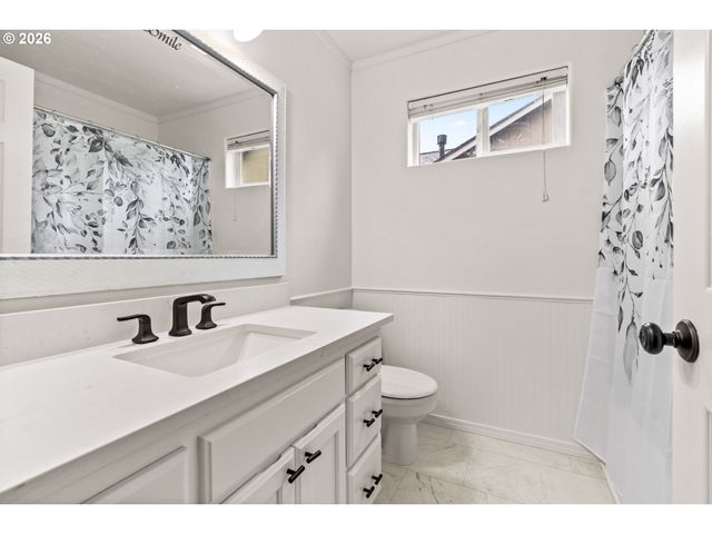 432 TAZ Ln, Eugene, OR 97404