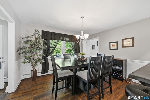 8 Winthrop Road, Bethel, CT 06801