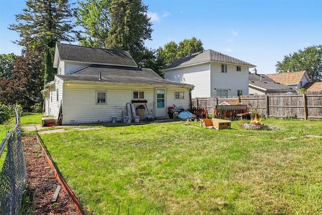64 Goguac Street, Battle Creek, MI 49015
