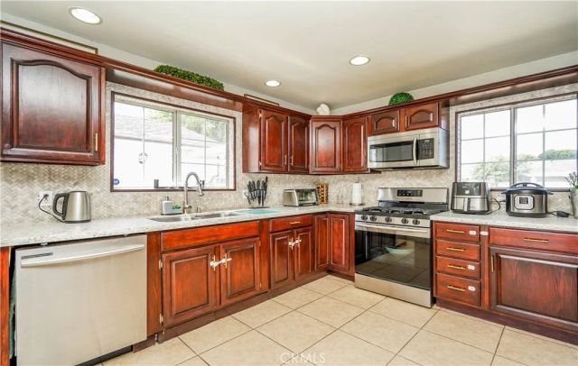 1800 E Hardwick, Long Beach, CA 90807