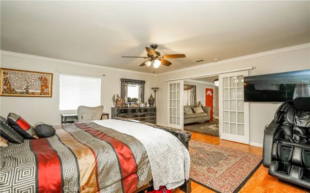 1800 E Hardwick, Long Beach, CA 90807
