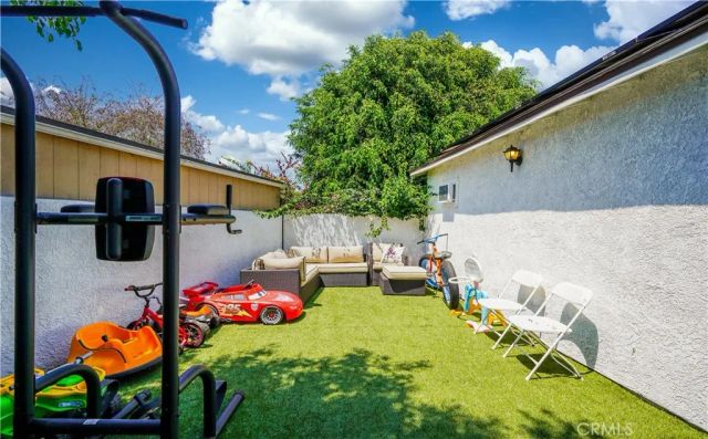 1800 E Hardwick, Long Beach, CA 90807