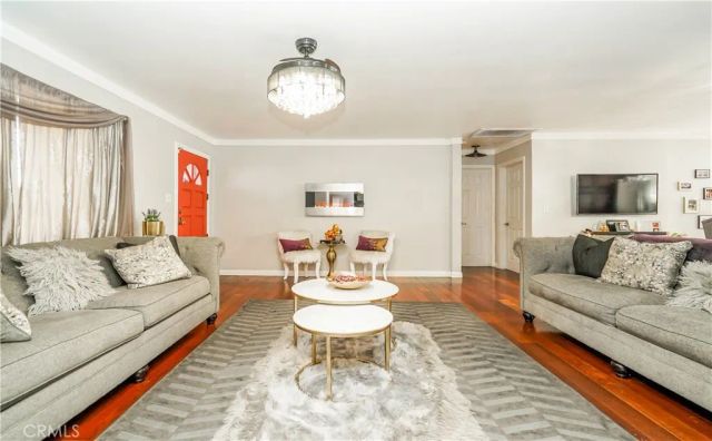 1800 E Hardwick, Long Beach, CA 90807