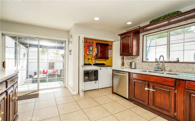 1800 E Hardwick, Long Beach, CA 90807