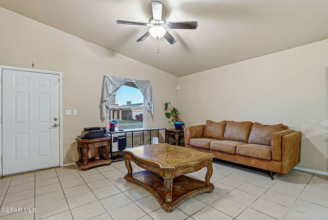 11737 AUTUMN WHEAT Drive, El Paso, TX 79934