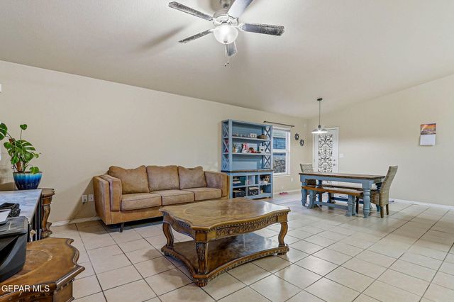 11737 AUTUMN WHEAT Drive, El Paso, TX 79934