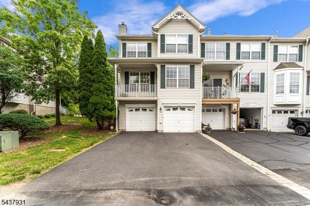 19 Cummington Ln, Raritan Twp., NJ 08822