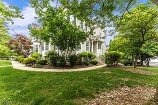 19 Cummington Ln, Raritan Twp., NJ 08822