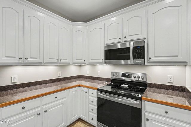 158 Homestead Way, Clayton, NC 27527