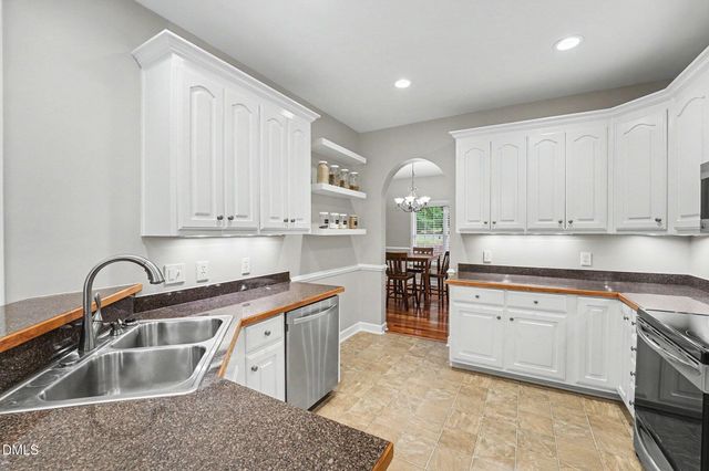 158 Homestead Way, Clayton, NC 27527