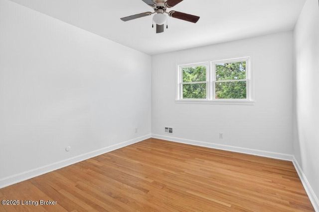 3722 Downing Way, Louisville, KY 40218