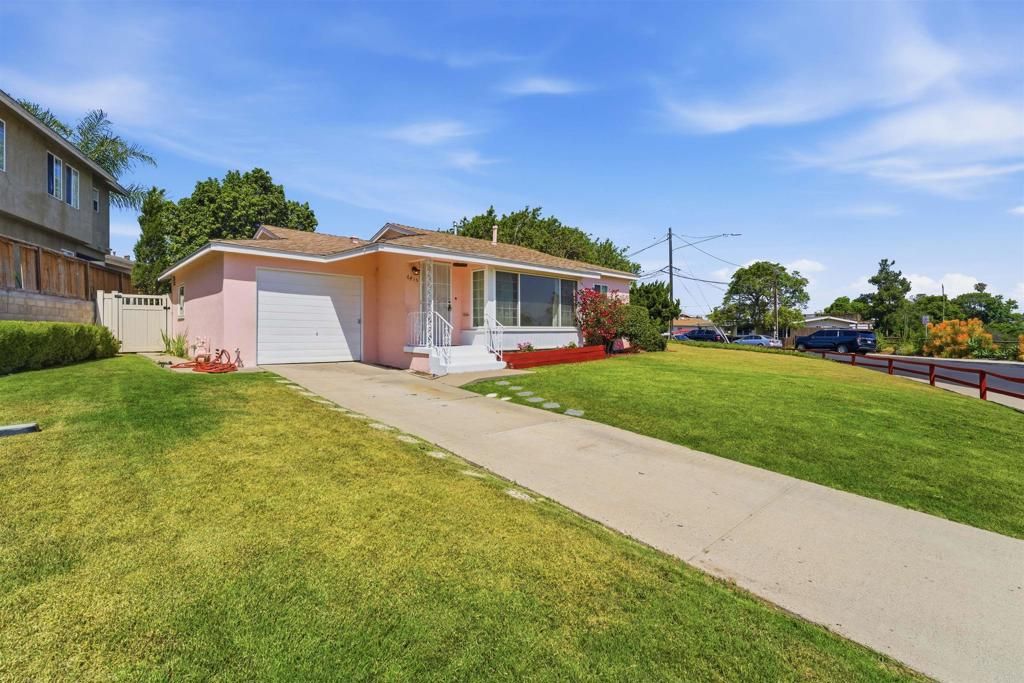 Image 1 of property listing at 6415 Zena Dr, San Diego, CA 92115