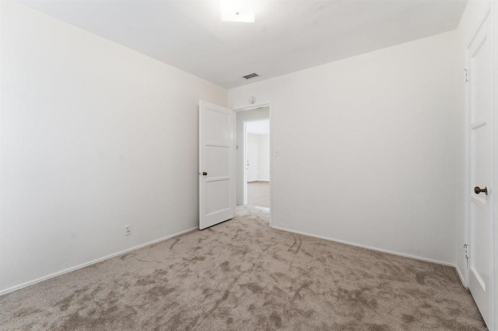 Image 15 of property listing at 6415 Zena Dr, San Diego, CA 92115