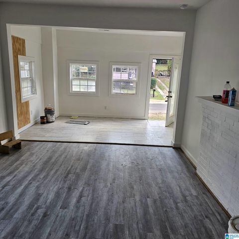 504 10TH AVENUE, Midfield, AL 35228