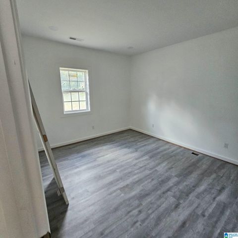 504 10TH AVENUE, Midfield, AL 35228