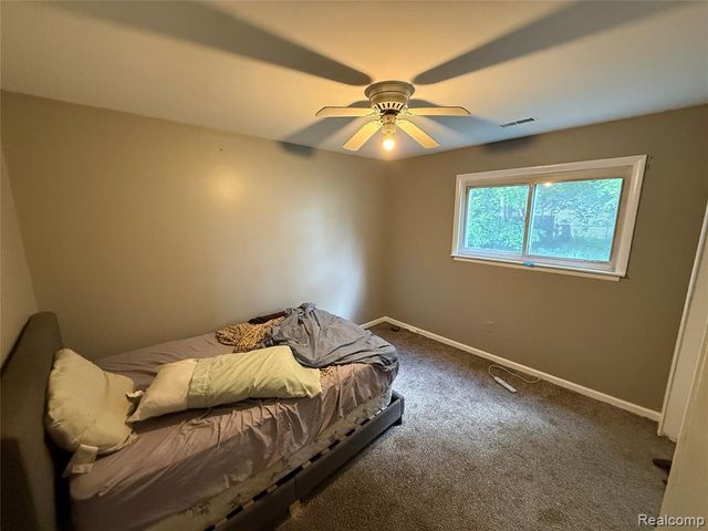 15589 Norborne Avenue, Redford, MI 48239
