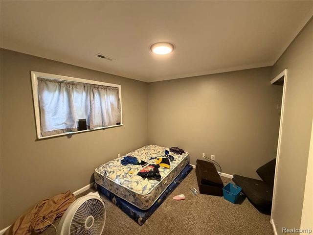 15589 Norborne Avenue, Redford, MI 48239