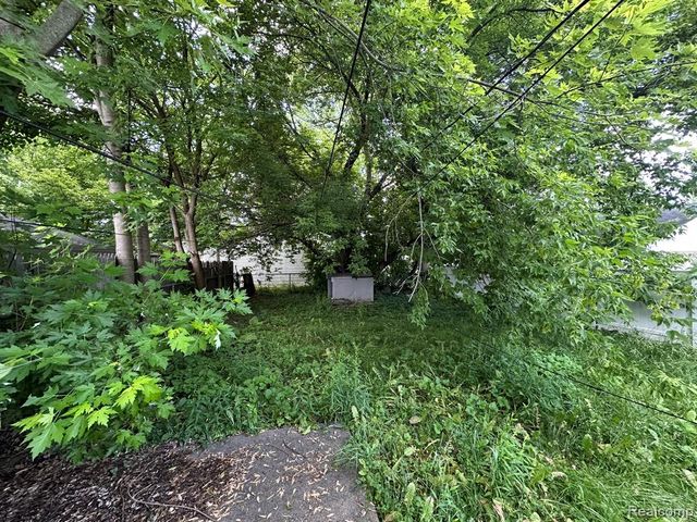 15589 Norborne Avenue, Redford, MI 48239