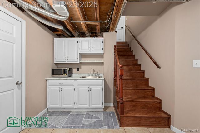 17001 Kari Court, Clinton Charter Township, MI 48038