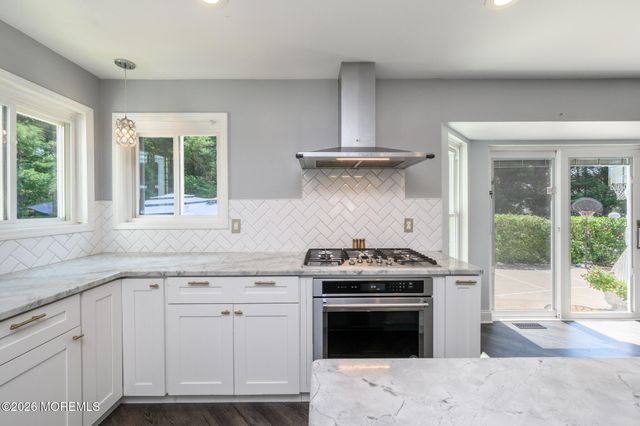 8 Cecilia Court, Howell, NJ 07731