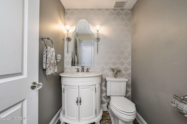 8 Cecilia Court, Howell, NJ 07731