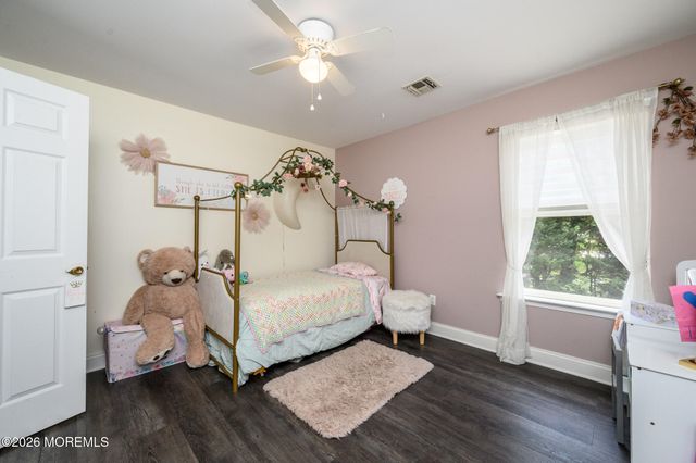 8 Cecilia Court, Howell, NJ 07731
