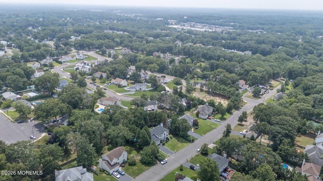 8 Cecilia Court, Howell, NJ 07731