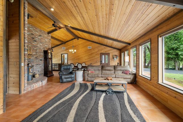 4933 Lakeside Dr, Placerville, CA 95667