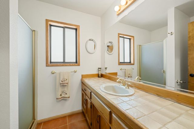 4933 Lakeside Dr, Placerville, CA 95667