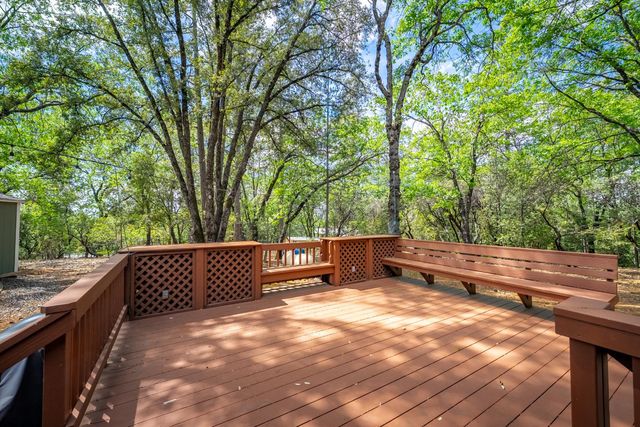 4933 Lakeside Dr, Placerville, CA 95667