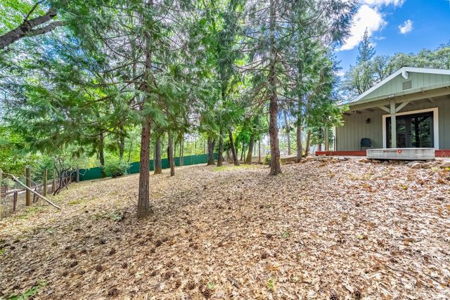 4933 Lakeside Dr, Placerville, CA 95667
