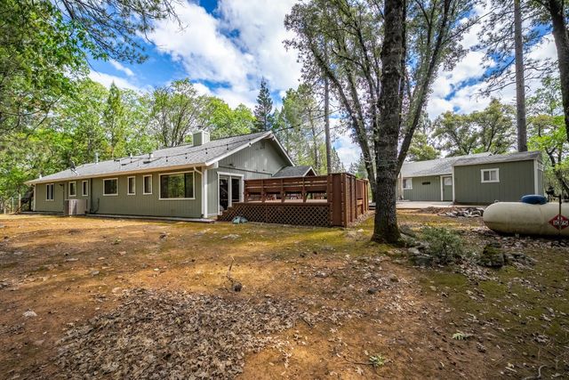 4933 Lakeside Dr, Placerville, CA 95667