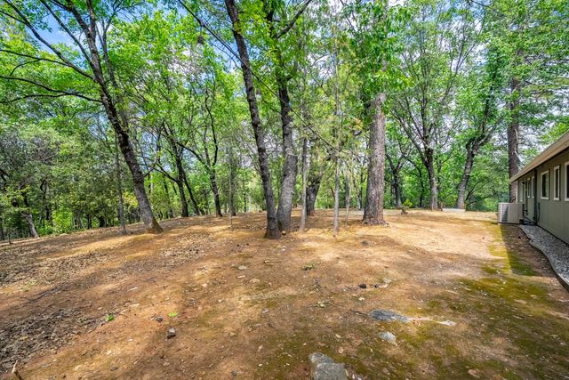 4933 Lakeside Dr, Placerville, CA 95667