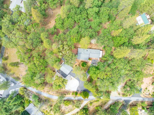 4933 Lakeside Dr, Placerville, CA 95667