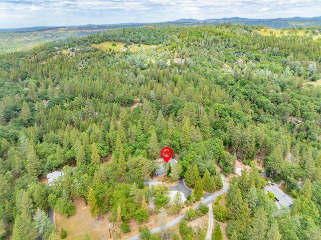 4933 Lakeside Dr, Placerville, CA 95667