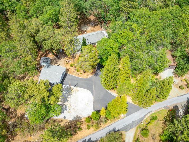 4933 Lakeside Dr, Placerville, CA 95667