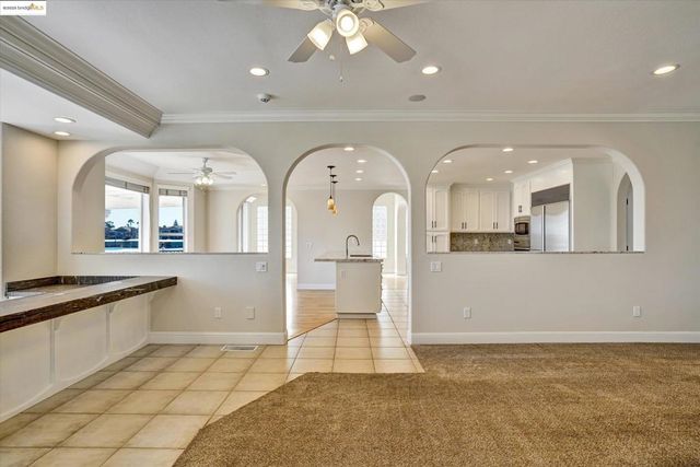 5840 Starboard Dr, Discovery Bay, CA 94505