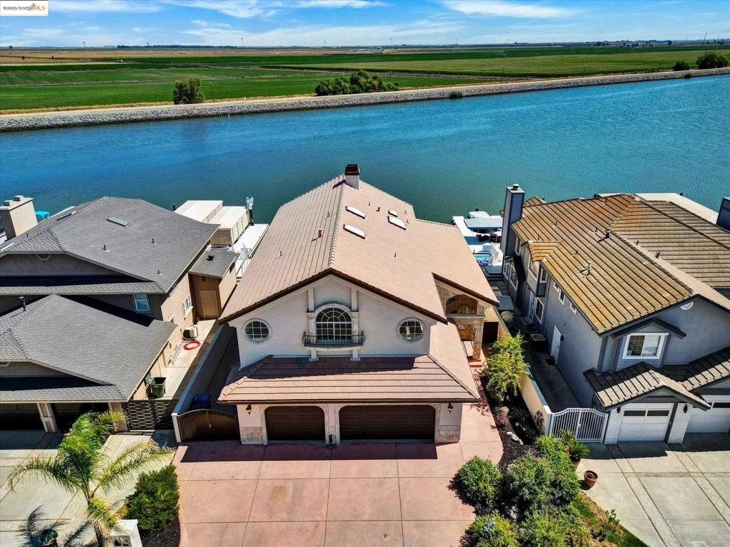 5840 Starboard Dr, Discovery Bay, CA 94505
