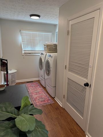 945 Stoney Creek Drive, Frankfort, KY 40601